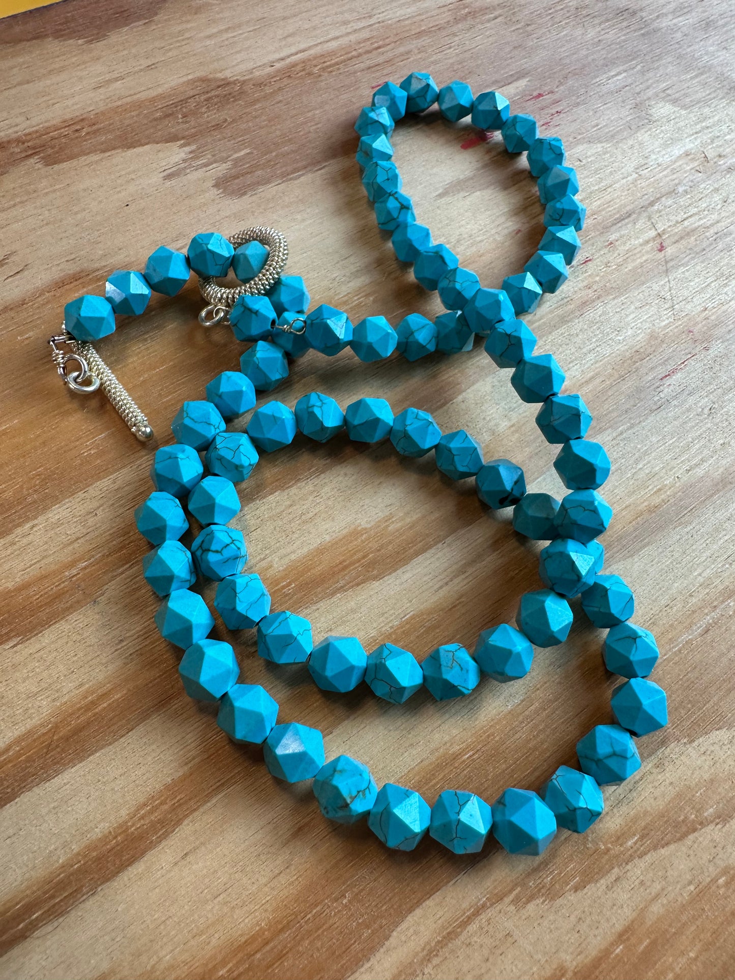 Fun geometric turquoise lariat necklace